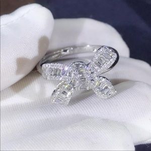 *NEW 925 STERLING SILVER DIAMOND BAGUETTE BOW RING